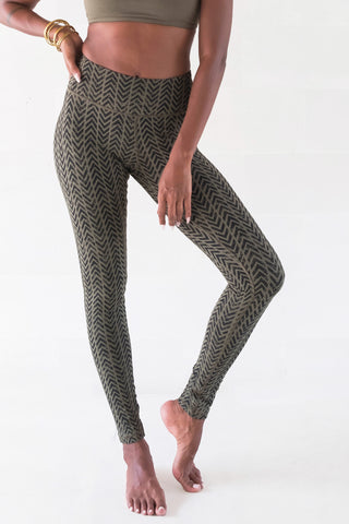CHEVRON Leggings - [Colors]