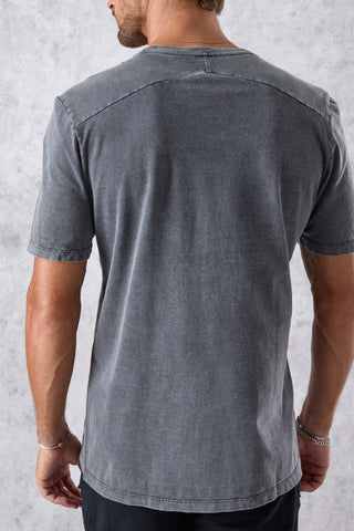 T-Shirt THRIVE
