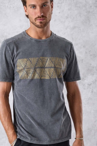 T-Shirt THRIVE