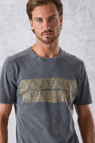 T-Shirt THRIVE